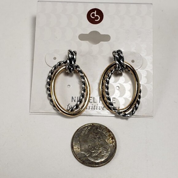 Women's Stylish Dual-Tone Polished Twisted Hoops Design Post Teardrop Earrings - Picture 5 of 6